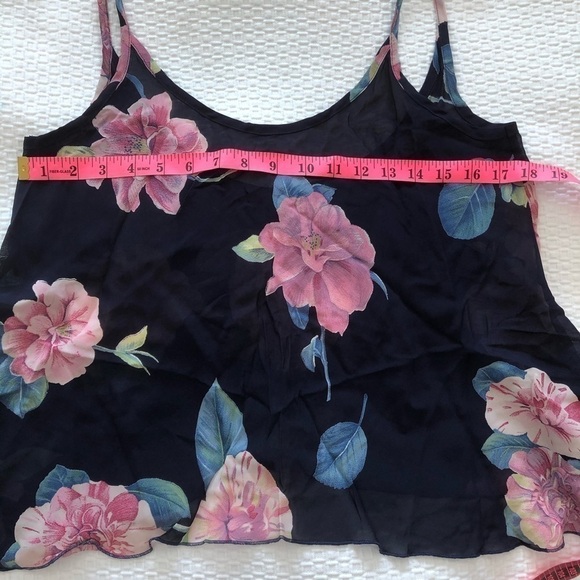 Planet Blue Floral Top - Picture 8 of 11